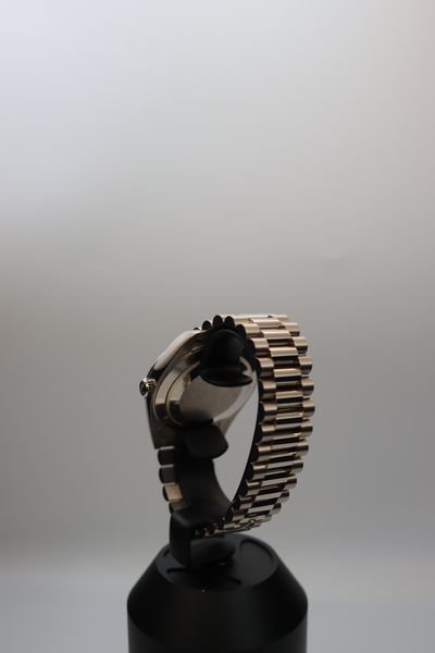 Rolex Day-Date 40 228239